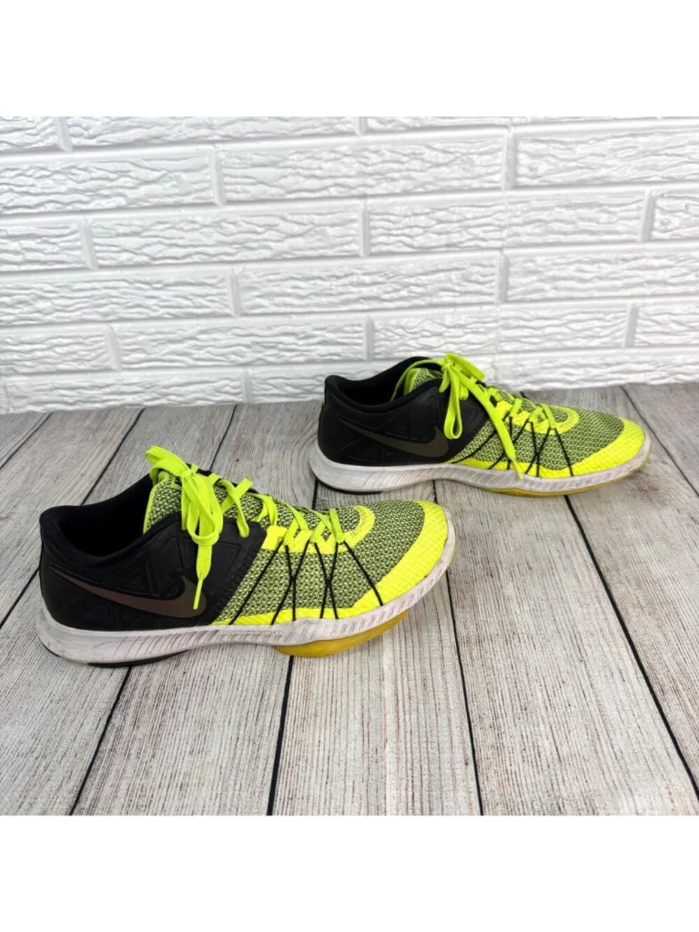 Nike Mens Zoom Train Incredibly Fast Training Shoes Neon Volt Green Black Sz 12
